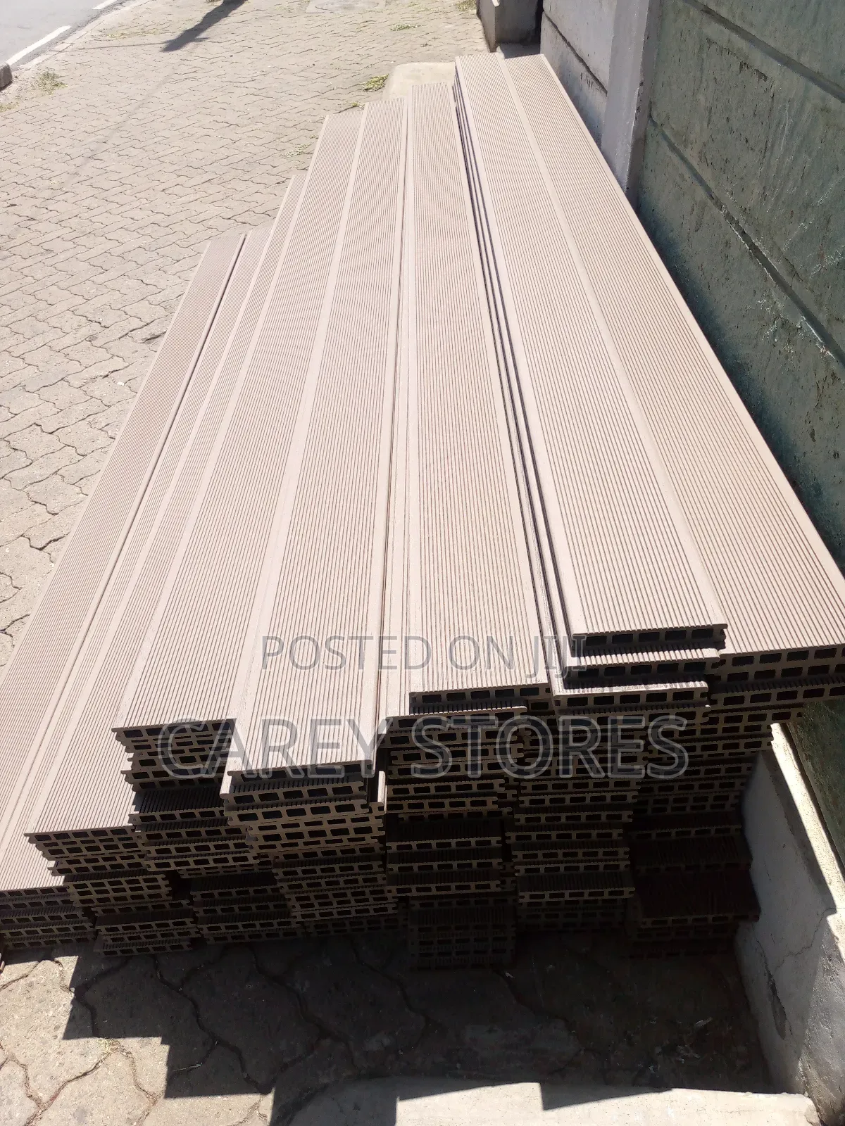 Outdoor/ Wpc Decking Floor