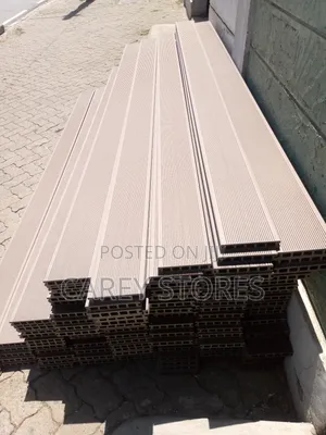 Outdoor/ Wpc Decking Floor