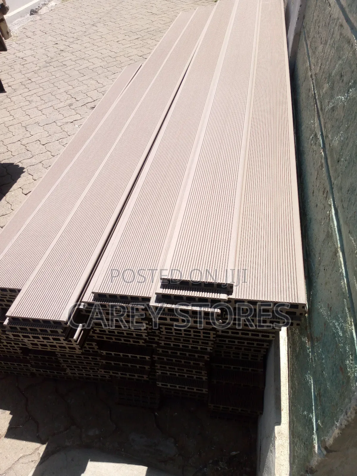 Outdoor/ Wpc Decking Floor