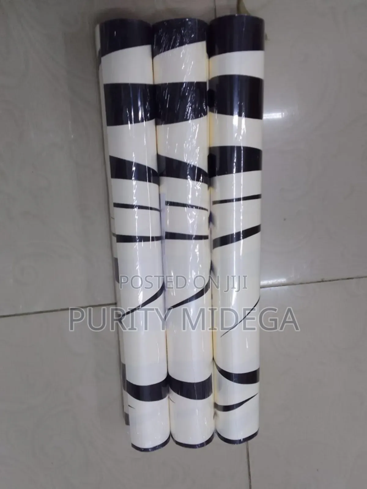 Longlasting Wallpaper Installation