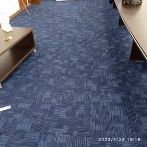 High Quality Carpet Tiles Installation