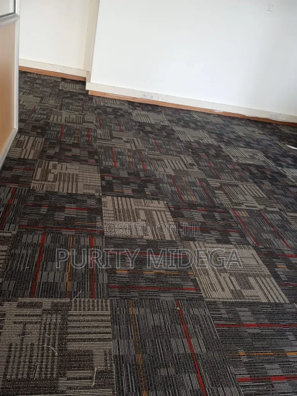 Square Rubber Carpet Tiles