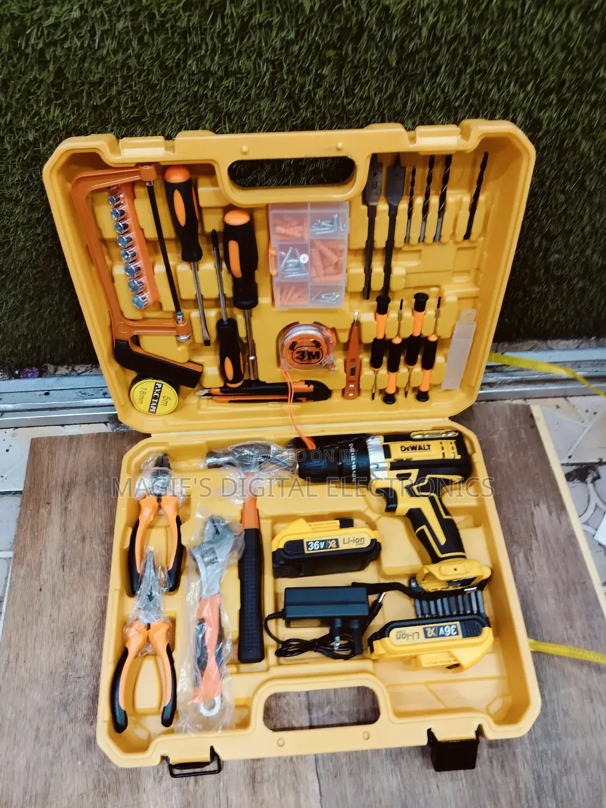 Cordless 36v Dewalt Drillset