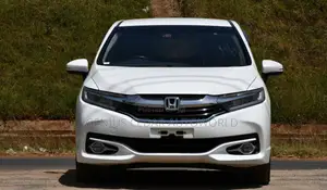 Honda Fit Shuttle 2017 White