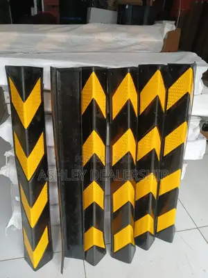 Parking Pillar Rubber Corner/Rubber Corner Guard