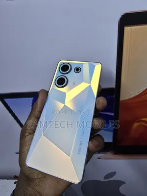 Tecno Camon 20 256 GB Silver