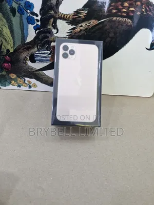 New Apple iPhone 11 Pro Max 256 GB Gold