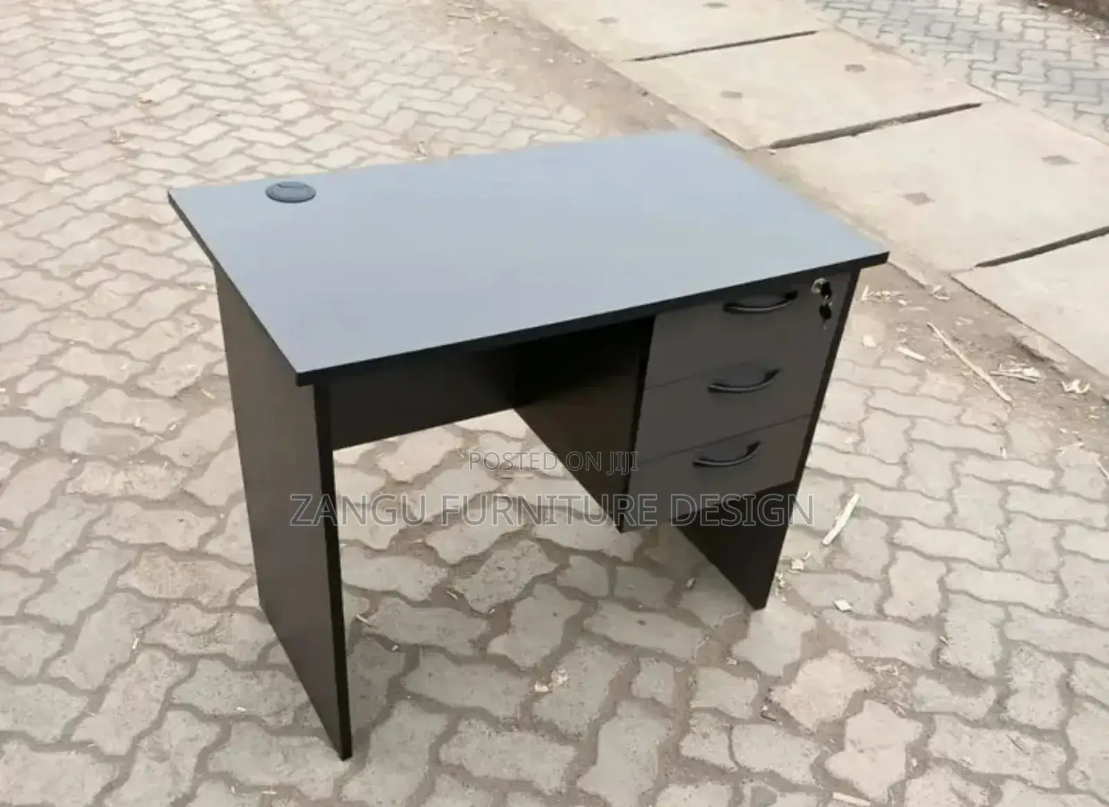 Spiffing Office Desk