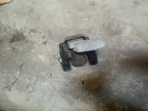 Suzuki Swift Engine Mount