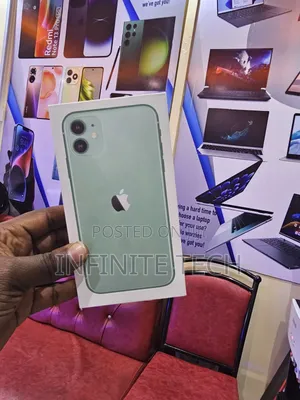 New Apple iPhone 11 128 GB Green