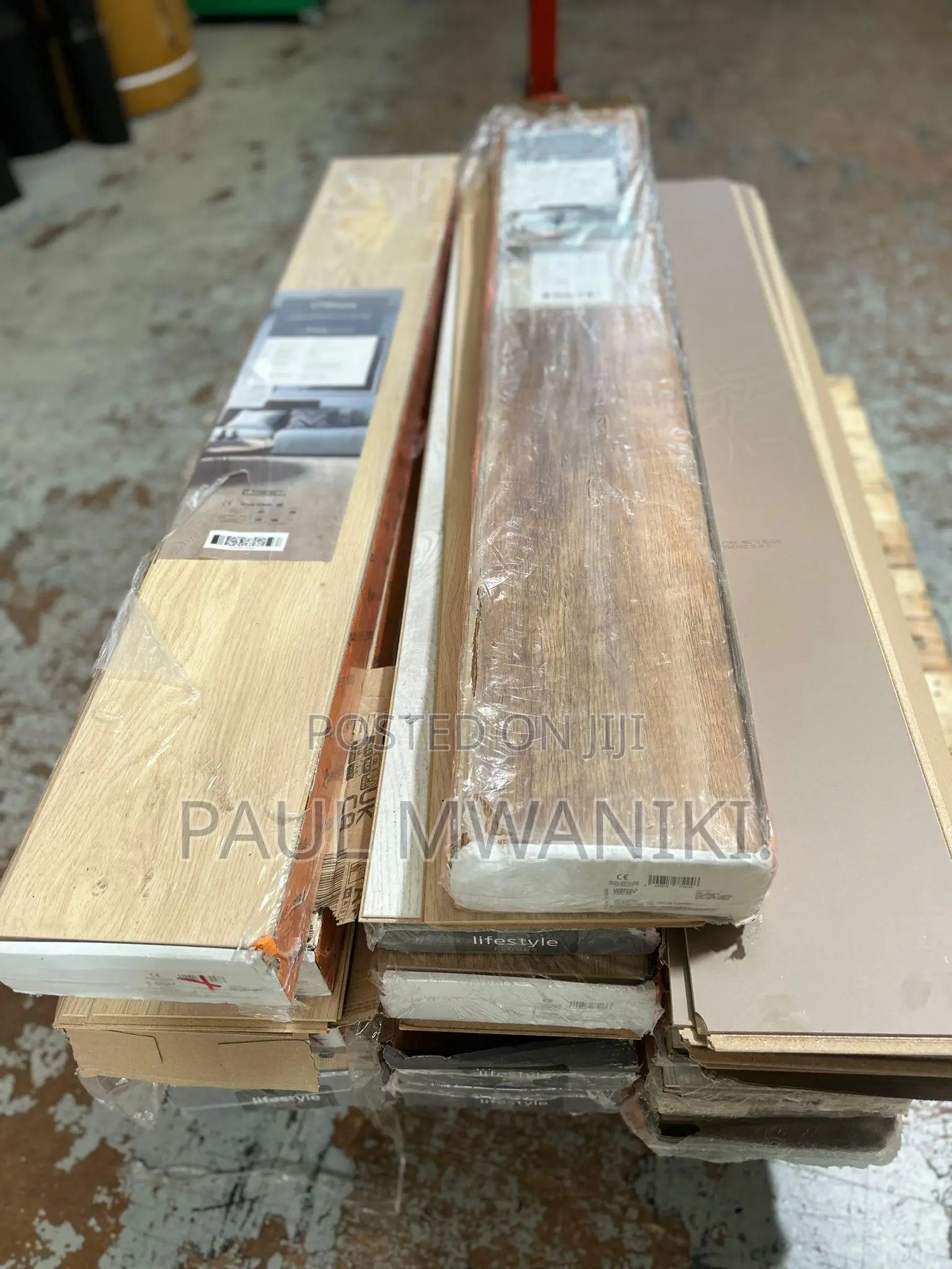 Laminate Flooring Planks