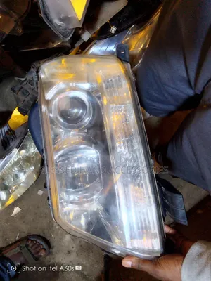 Headlights Suzuki Escudo Xenon and Non Xenon
