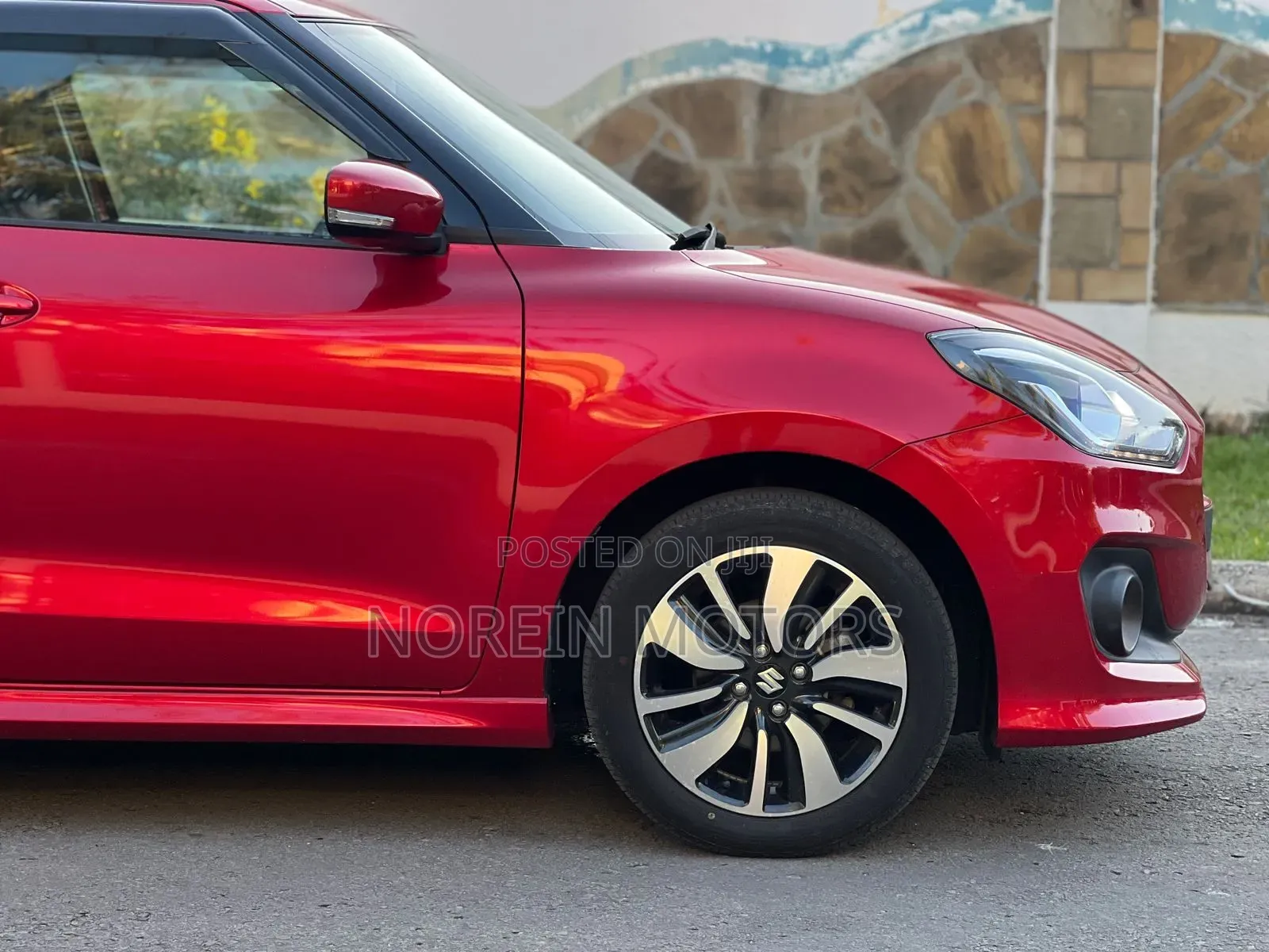 Suzuki Swift 2018 Red