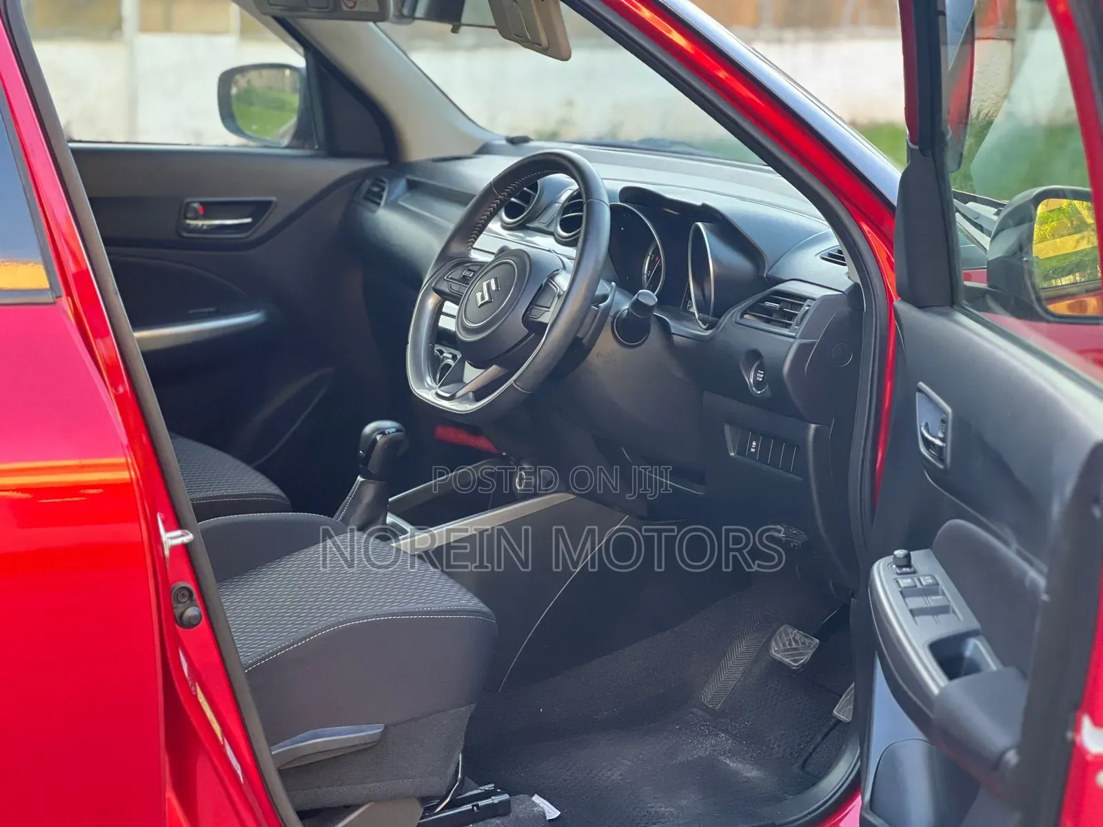 Suzuki Swift 2018 Red