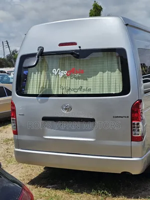 Toyota HiAce 2017 Silver