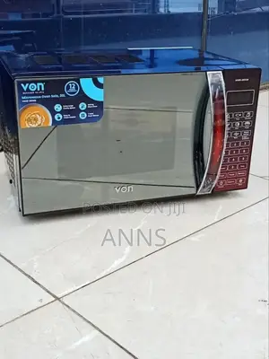 Von Solo 20L Microwave Digital With Handle