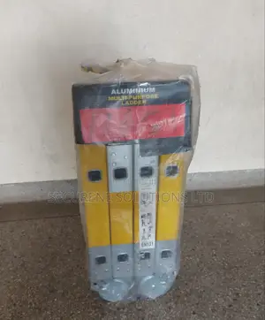 4 by 2 Multipurpose Fibreglass Ladder. (8ft/2.5m)