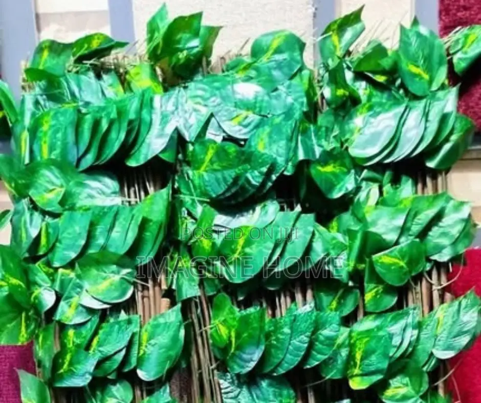 Expandable Green Fences Balcony Decor