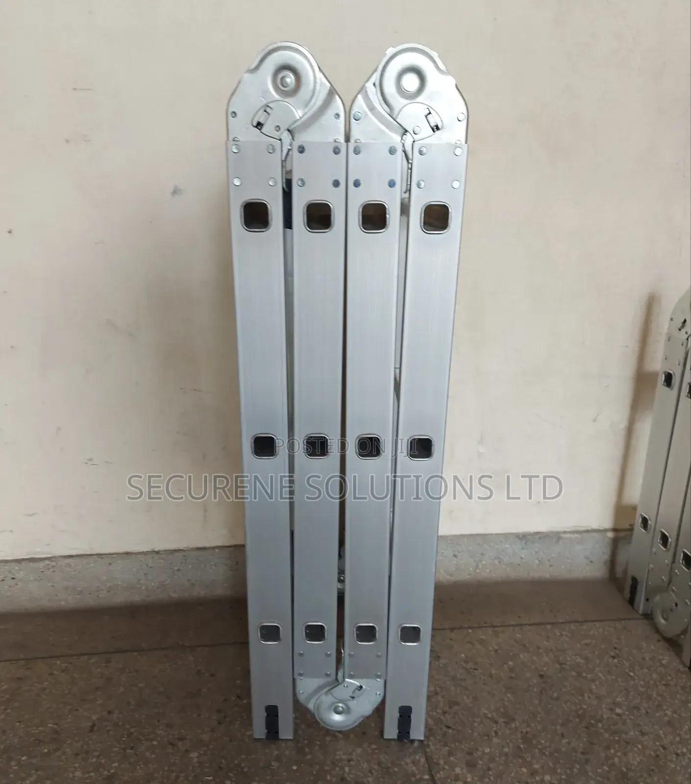 A 4x3 Aluminum Multipurpose Ladder