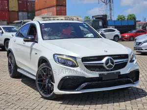 Mercedes-Benz GLC-Class 2018 Off white