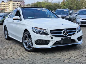 Mercedes-Benz C200 2018 Off white