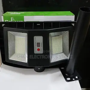 At at Double Sided Affordable 300w Solar Streetlights Outdoor