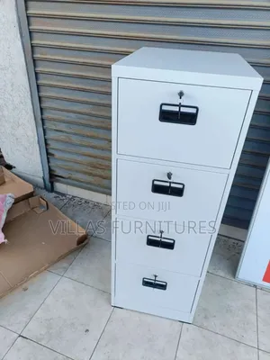4 Drawer File Cabinet With Key in Each Drawer