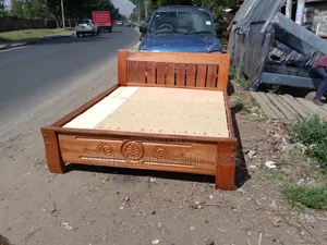 Mahogany Bed 5*6