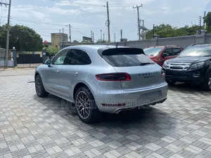 Porsche Macan 2016 Gray