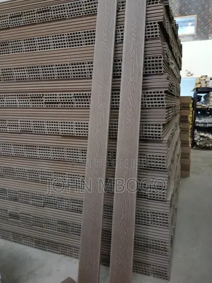 Solid Composite Decking Boards .