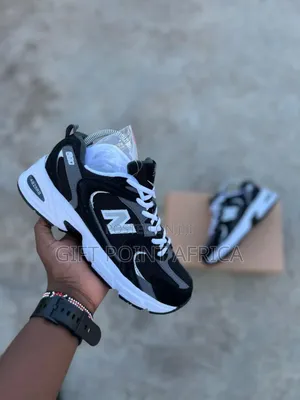 Black White Sole New Balance 530 Unisex Sneakers