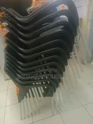 Plastic Office Chairs Metallic Rails