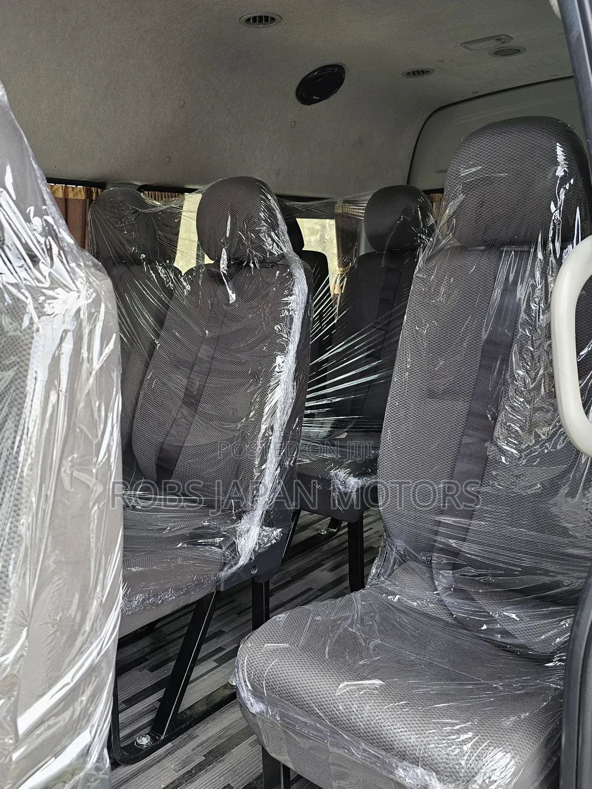Toyota HiAce 2017 White