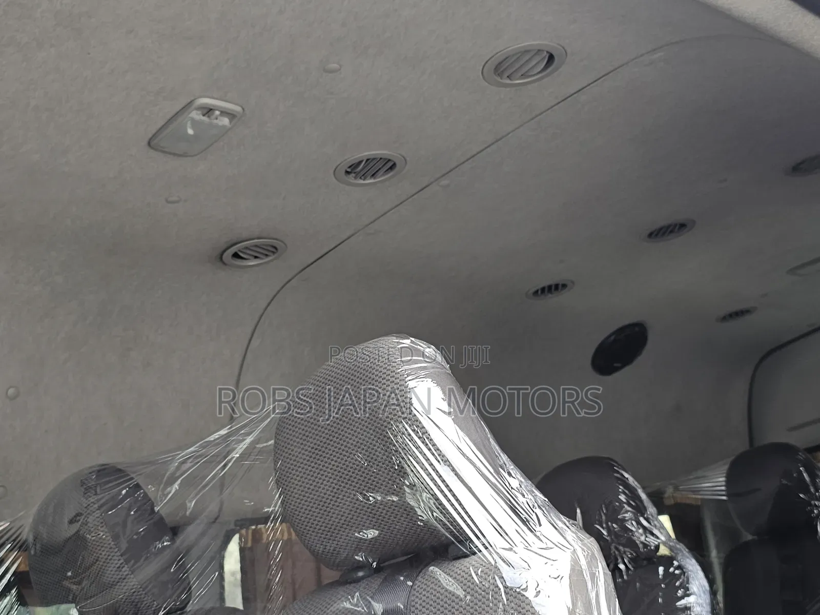 Toyota HiAce 2017 White