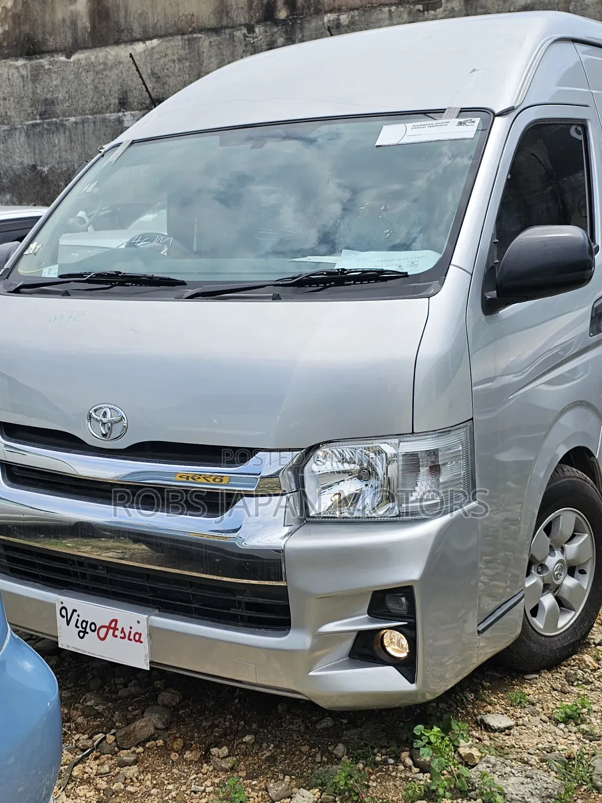 Toyota Regius 2018 Silver