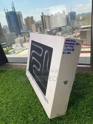 New Laptop Apple MacBook Pro 16GB Intel Core I5 SSD 512GB