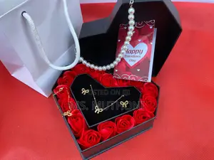 VALENTINES LADIES Gift  Pack 