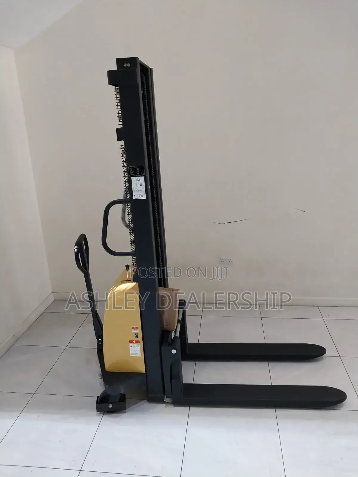 Semi Electric Stacker Machine