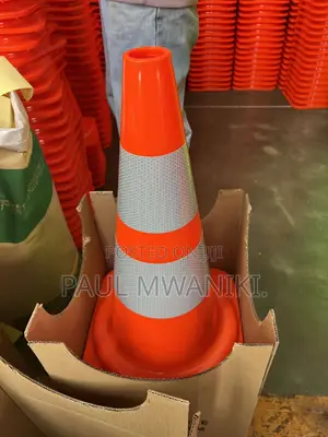 Safety Road Cone/Traffic Cones Available