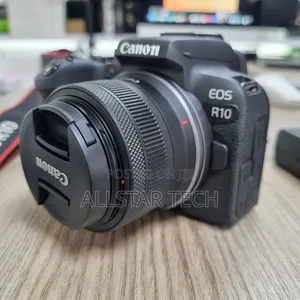 Canon EOS R10 Mirrorless Camera With 18-45mm Lens