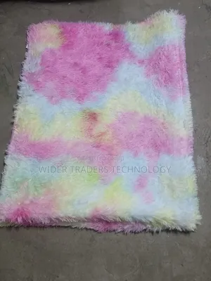 *Fluffy Carpets*
Size: 7×10ft