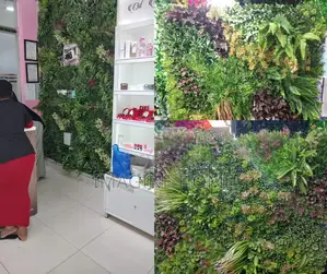 Restaurant Wall Decoration With Wall Panels/Hedges