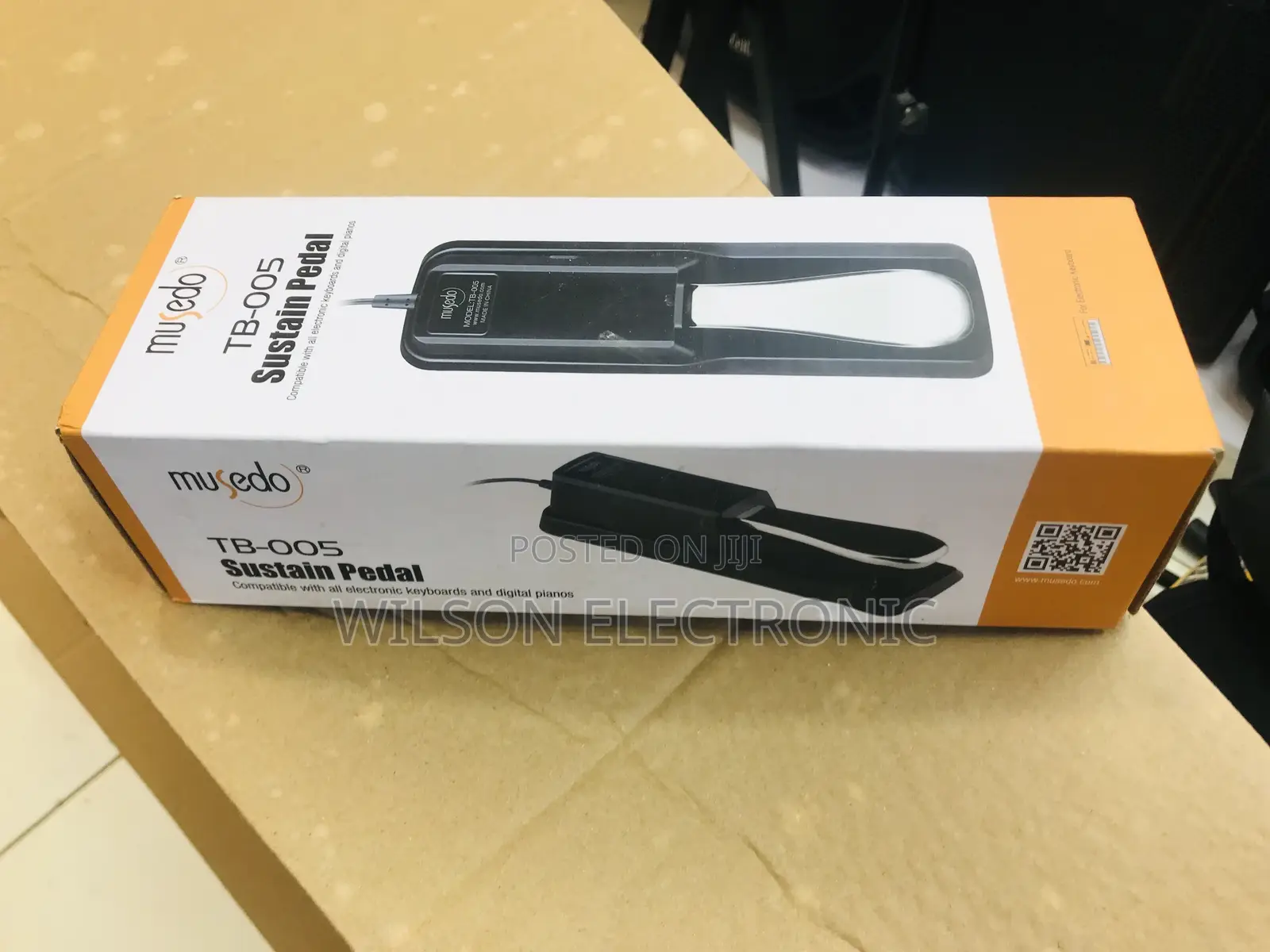Keyboard Sustain Pedals. TB-005