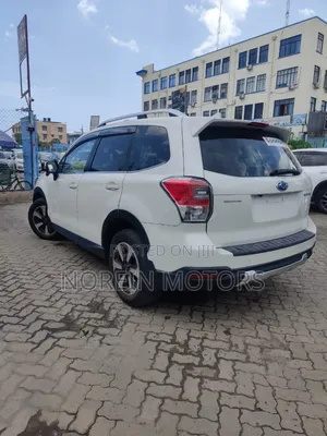 Subaru Forester 2017 Off white