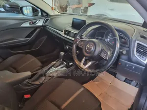 Mazda Axela 2016 Red