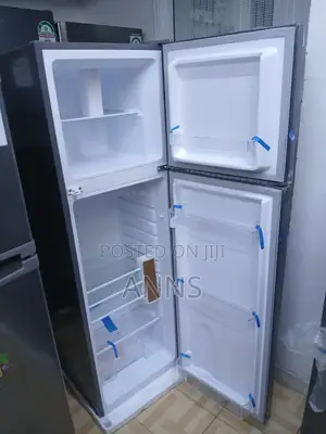 Smartpro 168litres 2 Door Fridge- Defrost