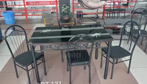 4 Sitter Dining Table Striped