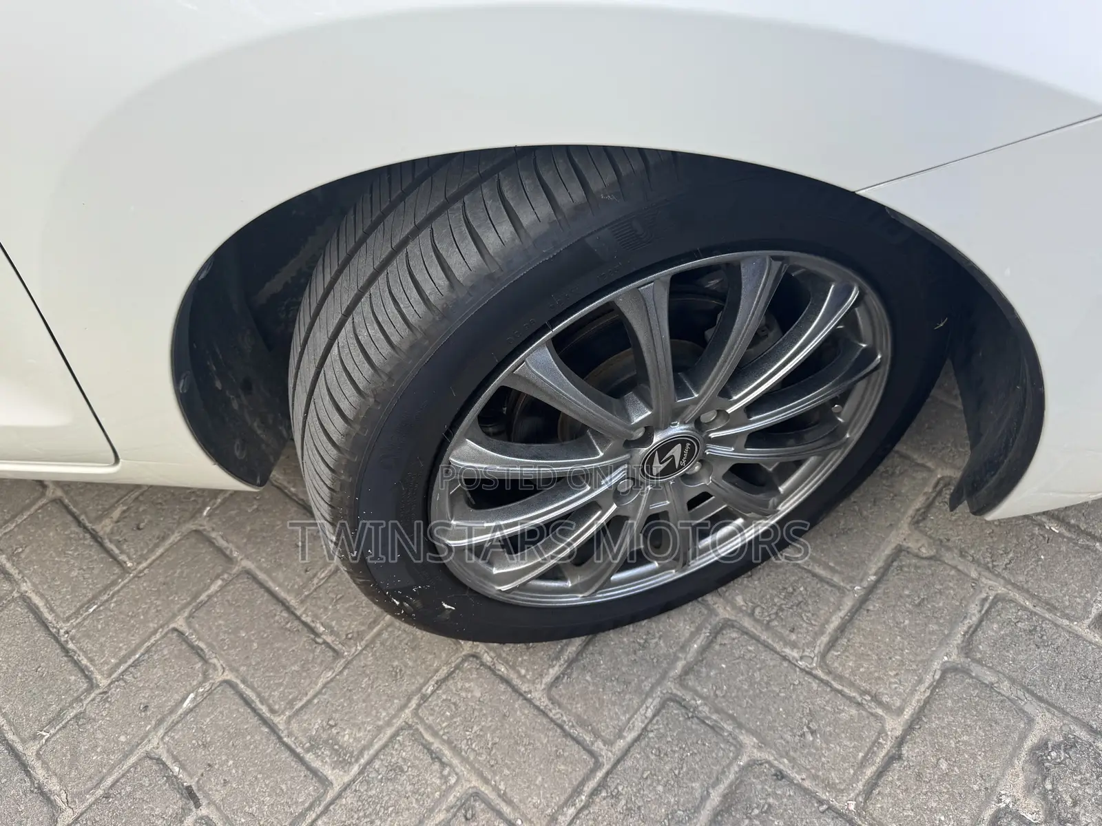 Suzuki Baleno 2018 White