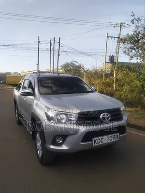 Toyota Hilux 2018 Pearl