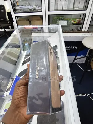 New Apple iPhone 11 Pro Max 256 GB Gold